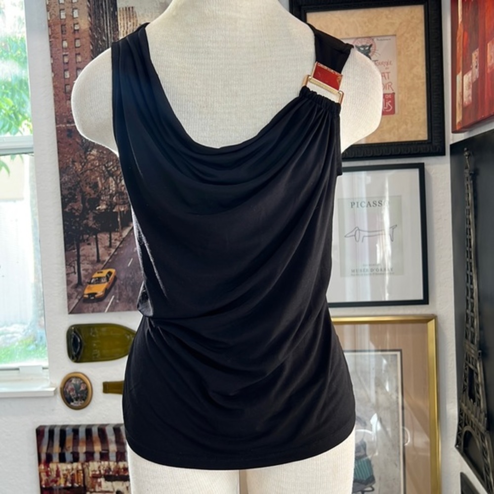 Top‎ gold detail size M